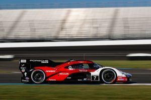 #7 Porsche 963 del equipo Penske Motorsport: Dane Cameron, Felipe Nasr