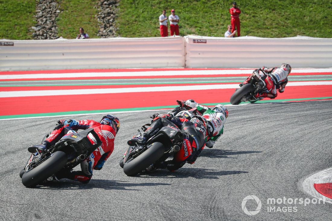 Lorenzo Savadori, Aprilla Racing Team