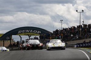 #92 Manthey Purerxcing Porsche 911 GT3 R LMGT3: Aliaksandr Malykhin, Joel Sturm, Klaus Bachler