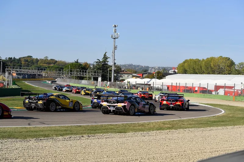 La partenza della Finale  Coppa Shell AM