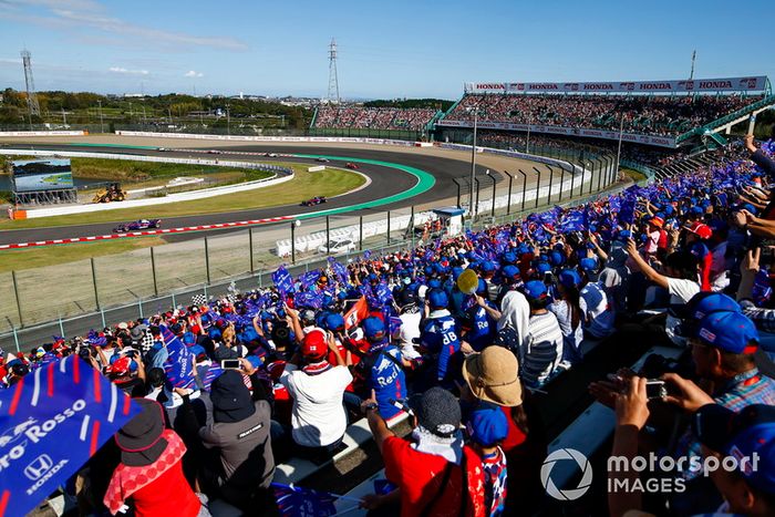 Pierre Gasly, Scuderia Toro Rosso STR13, Brendon Hartley, Toro Rosso STR13 