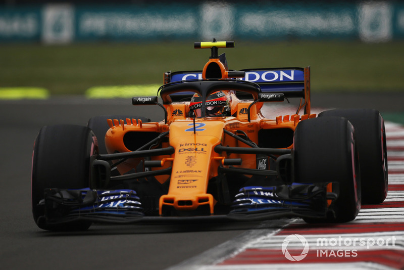 15: Stoffel Vandoorne, McLaren MCL33, 1'16.966