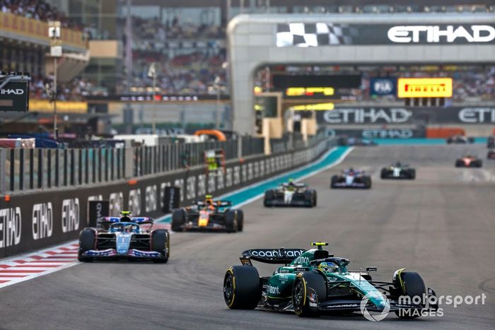 Fernando Alonso, Aston Martin AMR23, Pierre Gasly, Alpine A523, Sergio Pérez, Red Bull Racing RB19