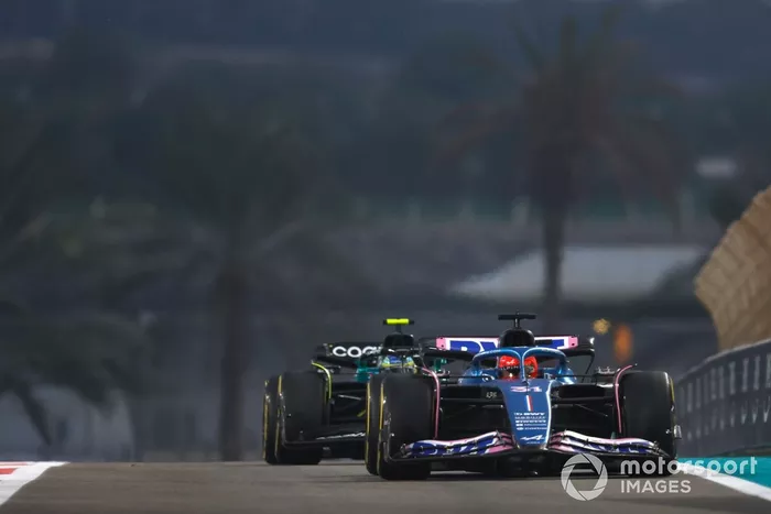 Esteban Ocon, Alpine A523, Fernando Alonso, Aston Martin AMR23