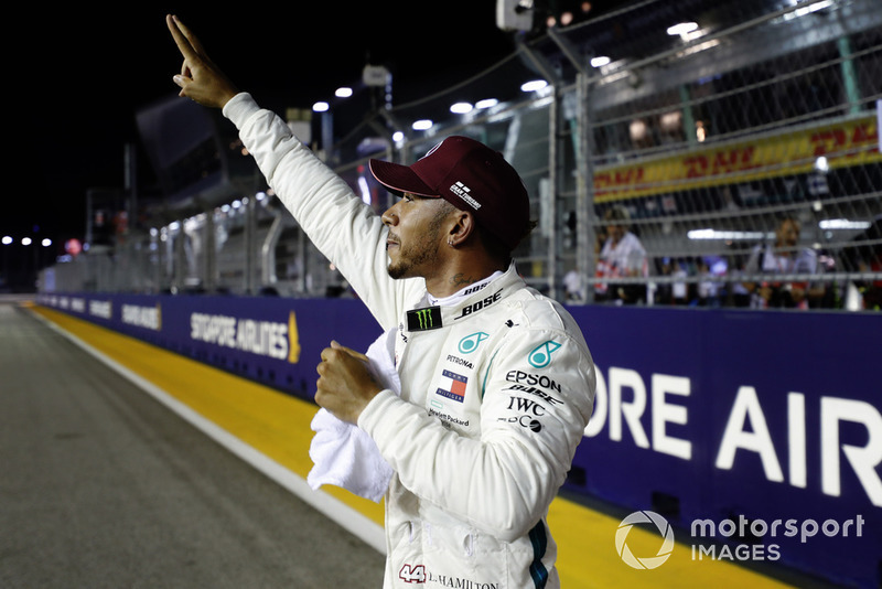 Lewis Hamilton 79. rajtelsősége a Forma-1-ben - F1 2018 - Szingapúri Nagydíj
