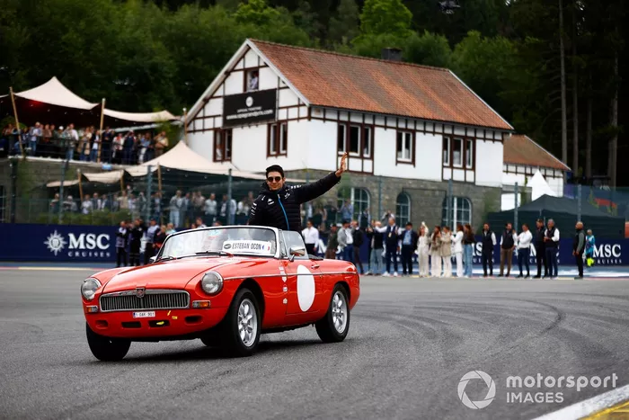 Esteban Ocon, Alpine F1 Team lors de la parade des pilotes