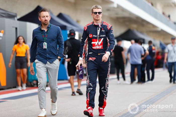 Nico Hulkenberg, Haas F1 Team, en el paddock tras el Sprint Shootout