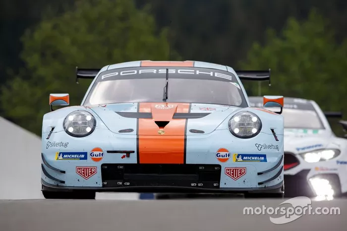 #86 Gulf Racing Porsche 911 RSR: Michael Wainwright, Ben Barker, Thomas Preining