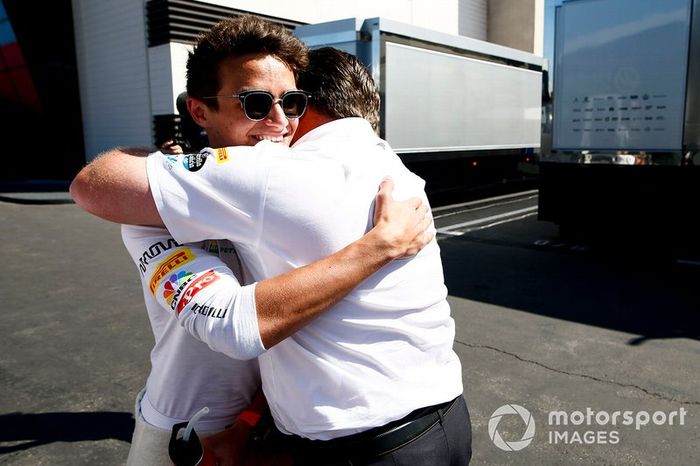 Lando Norris, McLaren, y Zak Brown, CEO de McLaren