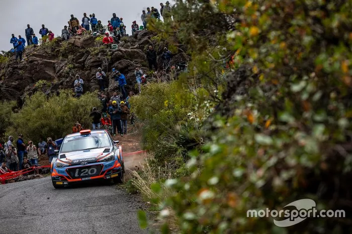 Iván Ares, David Vázquez, Hyundai