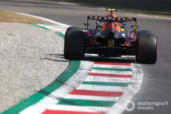Sergio Pérez, Red Bull Racing RB16B