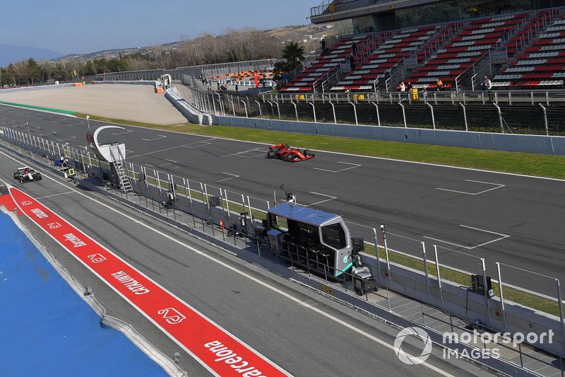 Sebastian Vettel, Ferrari SF90 e Kimi Raikkonen, Alfa Romeo Racing C38