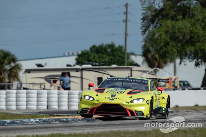 #95 Aston Martin Racing Aston Martin Vantage AMR: Marco Sorensen, Nicki Thiim, Darren Turner