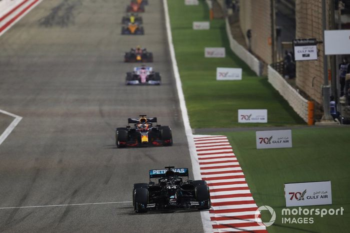 Lewis Hamilton, Mercedes F1 W11, Max Verstappen, Red Bull Racing RB16