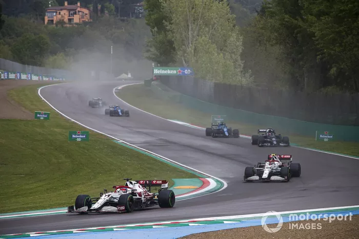 Kimi Raikkonen, Alfa Romeo Racing C41, Antonio Giovinazzi, Alfa Romeo Racing C41, Yuki Tsunoda, AlphaTauri AT02, Fernando Alonso, Alpine A521