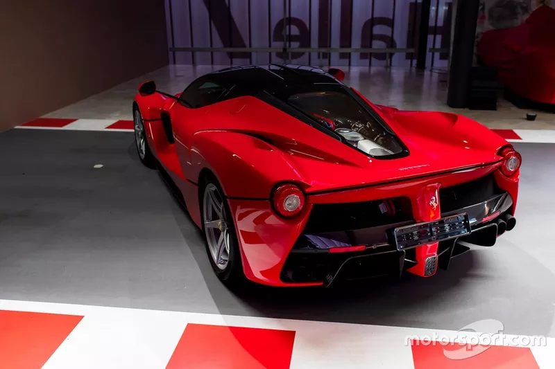 2016 Ferrari LaFerrari de Sebastian Vettel