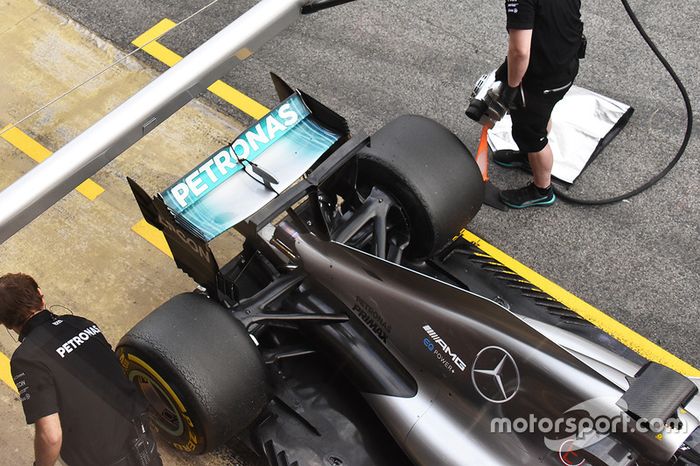 Mercedes F1 W08 detalle trasero