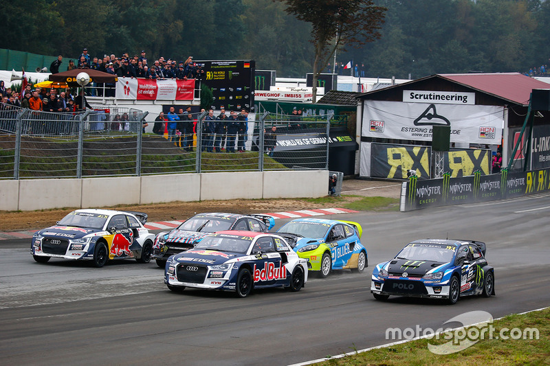 Rallycross action