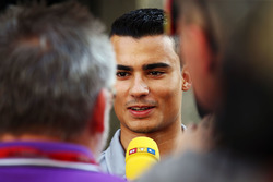Pascal Wehrlein, Manor Racing con los medios