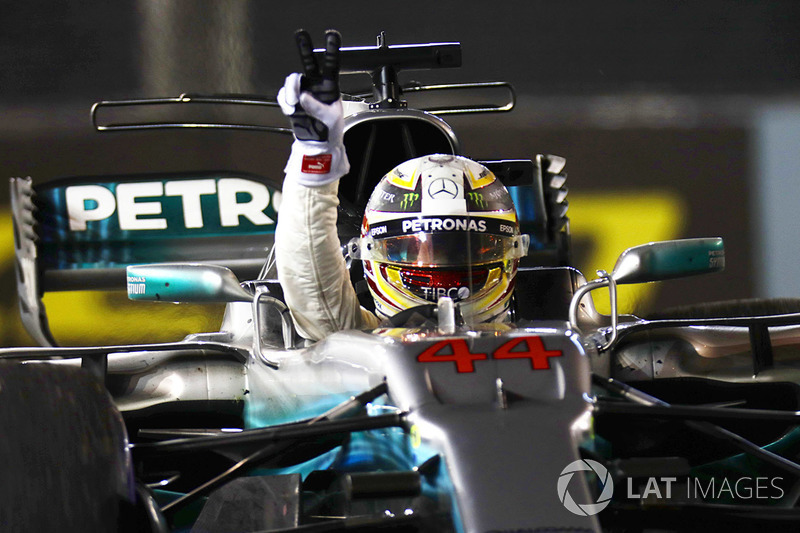 Ganador de la carrera Lewis Hamilton, Mercedes AMG F1