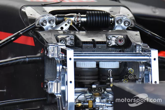 Red Bull Racing RB13 front detail