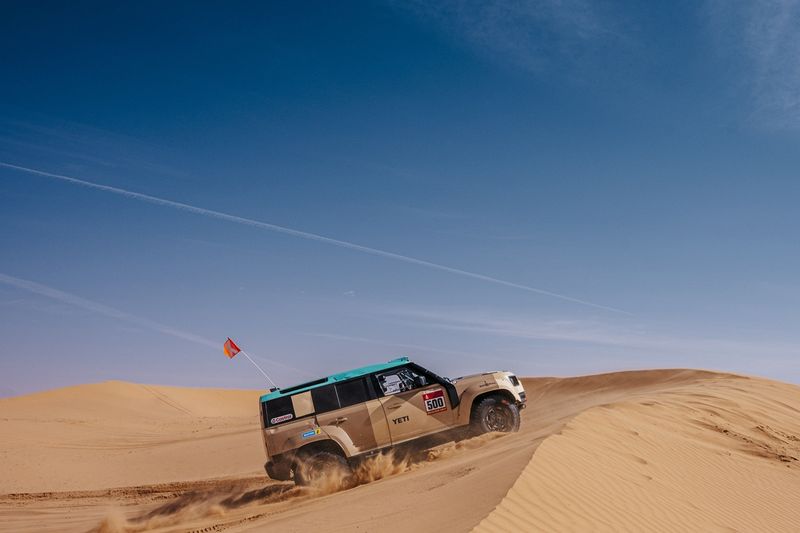 #500 Defender Rally, Defender D7X-R: Stéphane Peterhansel, Michael Metge  