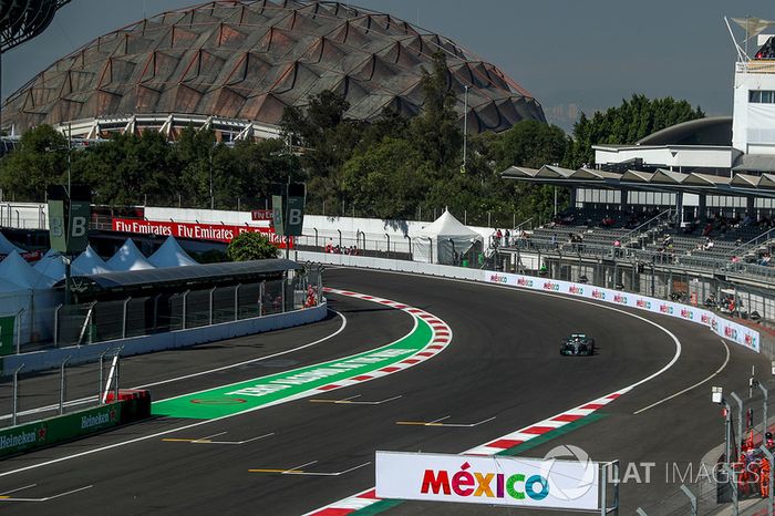 Lewis Hamilton, Mercedes-Benz F1 W08