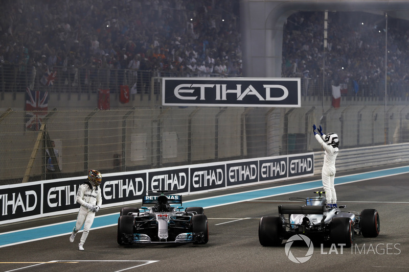 Valtteri Bottas, Mercedes AMG F1 W08 and Lewis Hamilton, Mercedes AMG F1 W08, celebrate after the ra