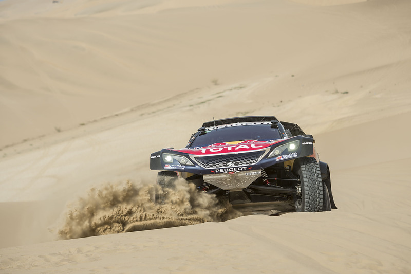 #303 Peugeot Sport Peugeot 3008 DKR: Carlos Sainz, Lucas Cruz