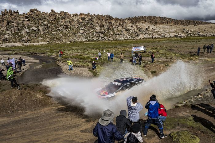 #303 Peugeot Sport Peugeot 3008 DKR: Carlos Sainz, Lucas Cruz