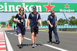 Sergio Perez, Force India en Bernie Collins, Force India Strategy Engineer