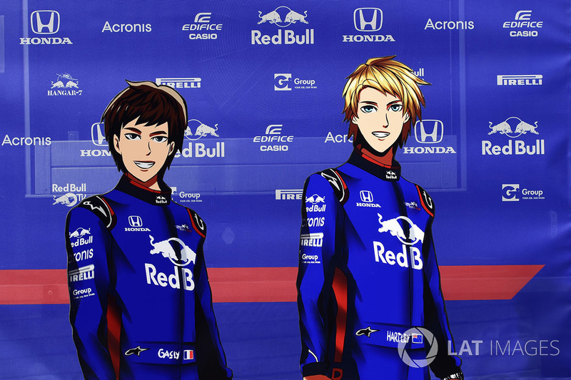 Pierre Gasly, Scuderia Toro Rosso y Brendon Hartley, Scuderia Toro Rosso figuras de cartón de dibujos animados