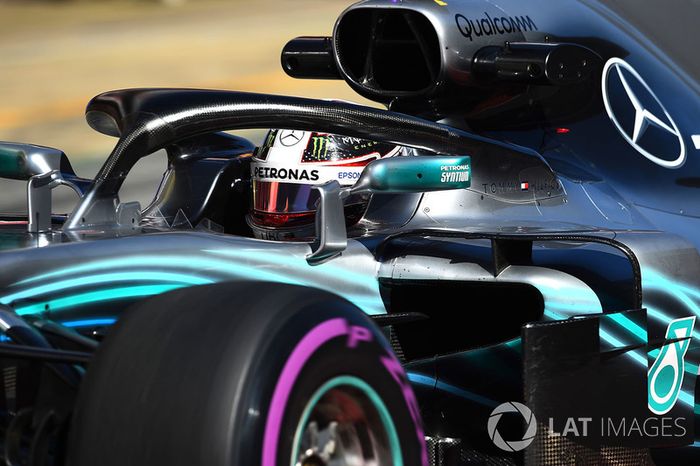 8º Lewis Hamilton, Mercedes-AMG F1 W09: 1:18.400 (Ultrablandos)