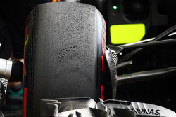Pneumatico Pirelli sulla Mercedes AMG F1 W07 Hybrid