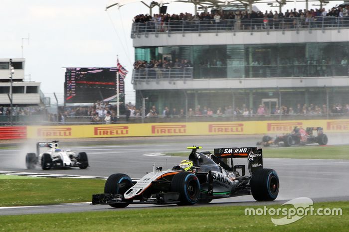 Sexto neste domingo, Sergio Pérez conquistou pontos importantes e se consolidou na oitava posição do campeonato, à frente de...