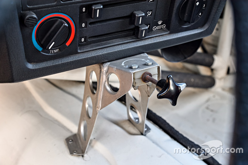 BMW M3 DTM E30 в деталях