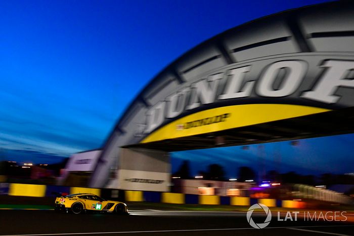 #84 JMW Motorsport Ferrari 488 GTE: Liam Griffin, Cooper MacNeil, Jeff Segal