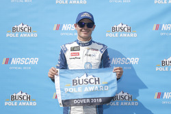Ganador de la pole Kyle Larson, Chip Ganassi Racing, Chevrolet