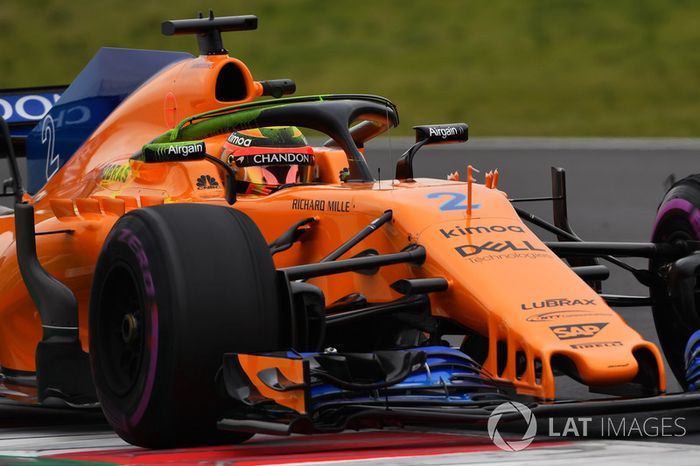 Stoffel Vandoorne, McLaren MCL33, avec de la peinture aérodynamique sur le Halo