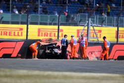 Brendon Hartley, Scuderia Toro Rosso STR13 after the crash
