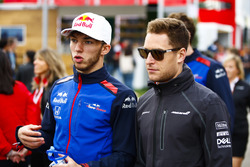 Pierre Gasly, Toro Rosso, and Stoffel Vandoorne, McLaren