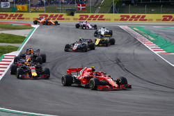 Kimi Raikkonen, Ferrari SF71H, Max Verstappen, Red Bull Racing RB14, Daniel Ricciardo, Red Bull Racing RB14, Kevin Magnussen, Haas F1 Team VF-18, Carlos Sainz Jr., Renault Sport F1 Team R.S. 18