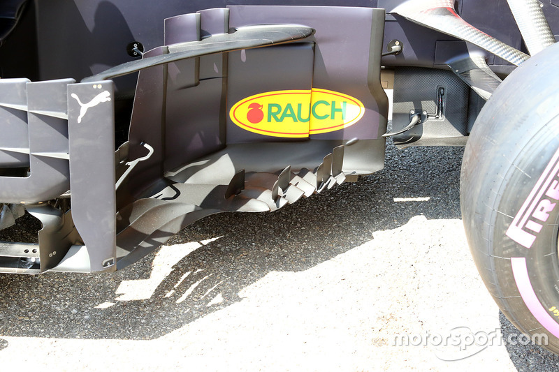 Red Bull Racing RB14 detalle