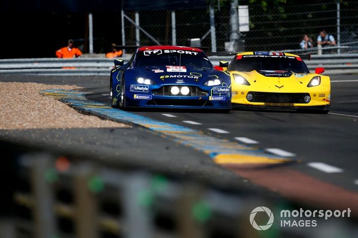#90 TF Sport Aston Martin Vantage: Salih Yoluc, Euan Alers-Hankey, Charles Eastwood, #63 Corvette Racing Chevrolet Corvette C7.R: Jan Magnussen, Antonio Garcia, Mike Rockenfeller