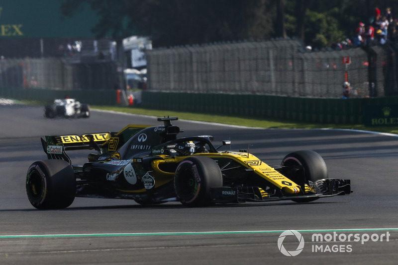 7: Nico Hulkenberg, Renault Sport F1 Team R.S. 18, 1'15.827