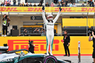 Polesitter Lewis Hamilton, Mercedes AMG F1 W09
