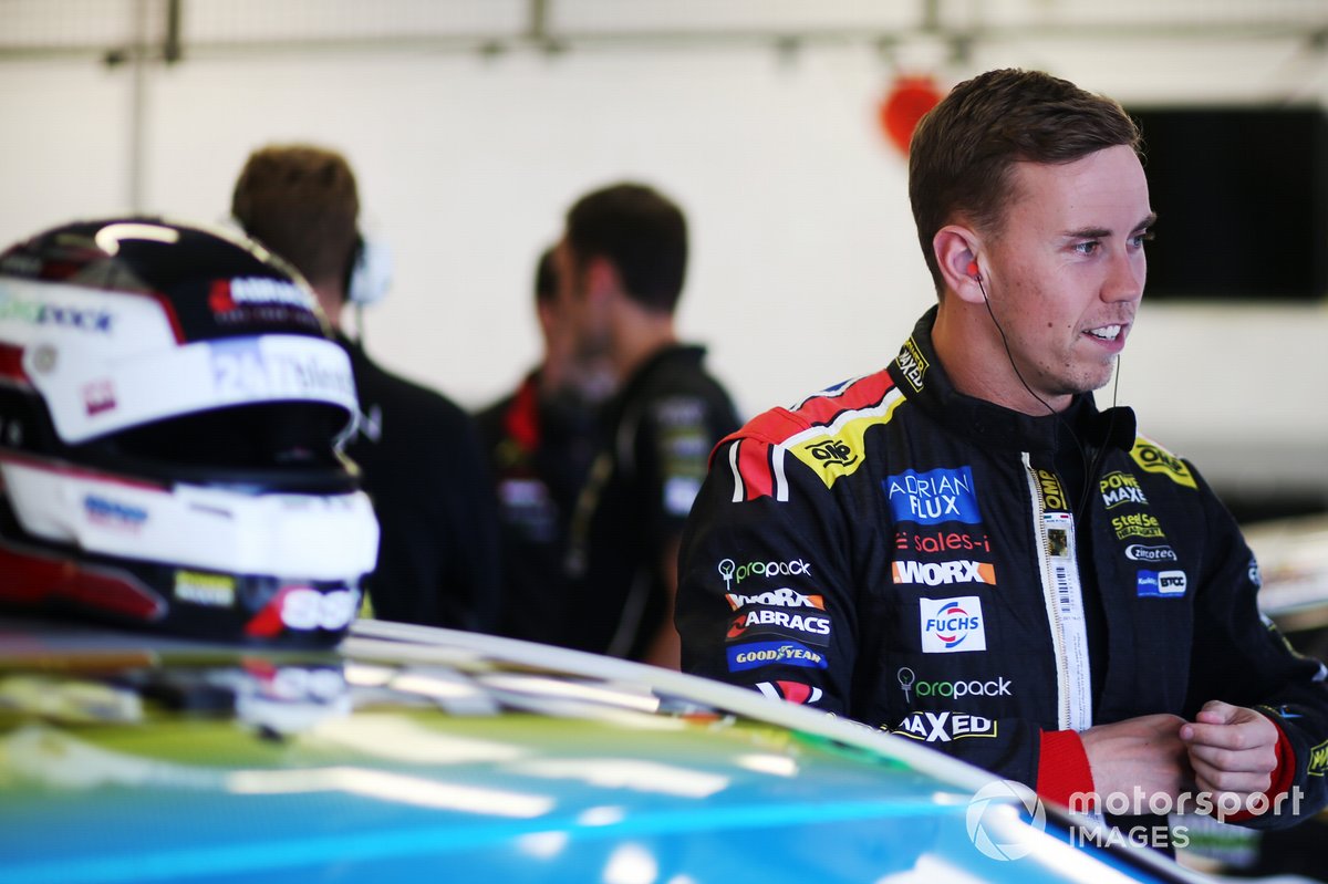 Dan Lloyd, Power Maxed Racing Vauxhall Astra 
