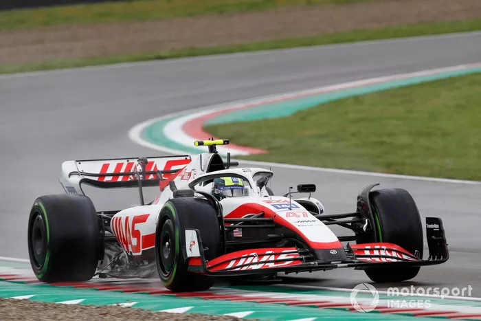 Mick Schumacher, Haas VF-22