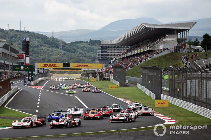 Salida, #7 Toyota Gazoo Racing Toyota GR010 - Hybrid: Mike Conway, Kamui Kobayashi, Jose Maria Lopez, #6 Porsche Penske Motorsport Porsche 963: Kevin Estre, André Lotterer, Laurens Vanthoor, #7 Toyota Gazoo Racing Toyota GR010 - Hybrid: Mike Conway, Kamui
