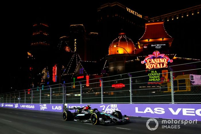 Lewis Hamilton, Mercedes F1 W15